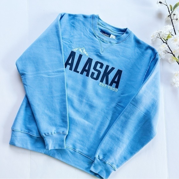 Boutique Gear For Sports Cotton Sweatshirt Alaska Blue - Picture 1 of 5